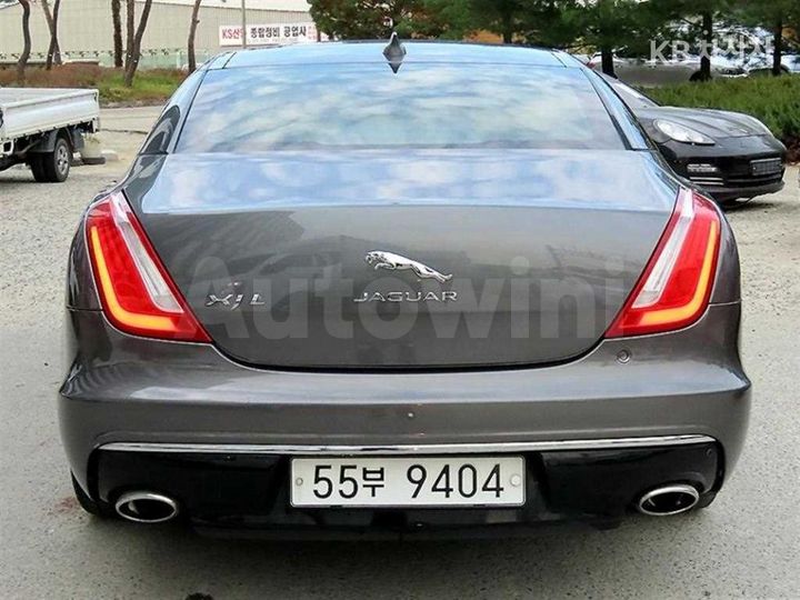 Jaguar XJ 2017 — 2