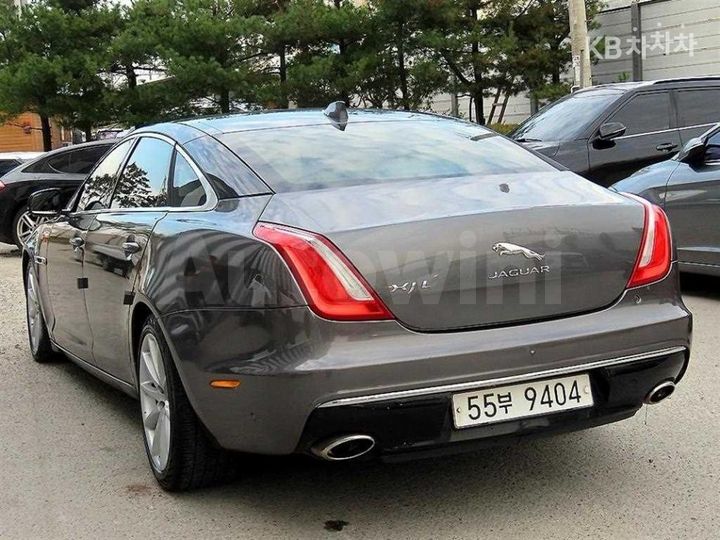 Jaguar XJ 2017 — 3