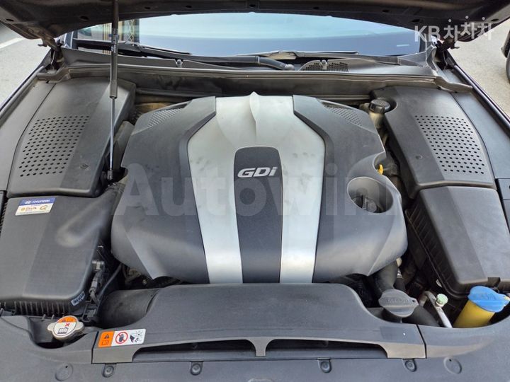 Hyundai Genesis 2012 — 5