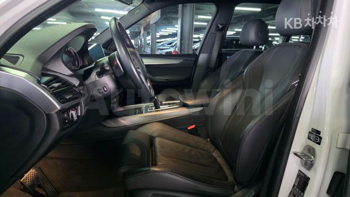 BMW X5 2018 — 5