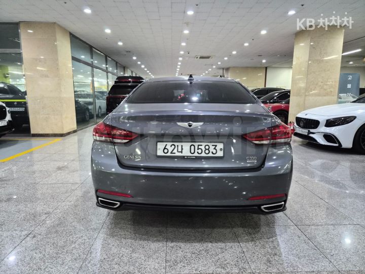 Hyundai Genesis 2016 — 4