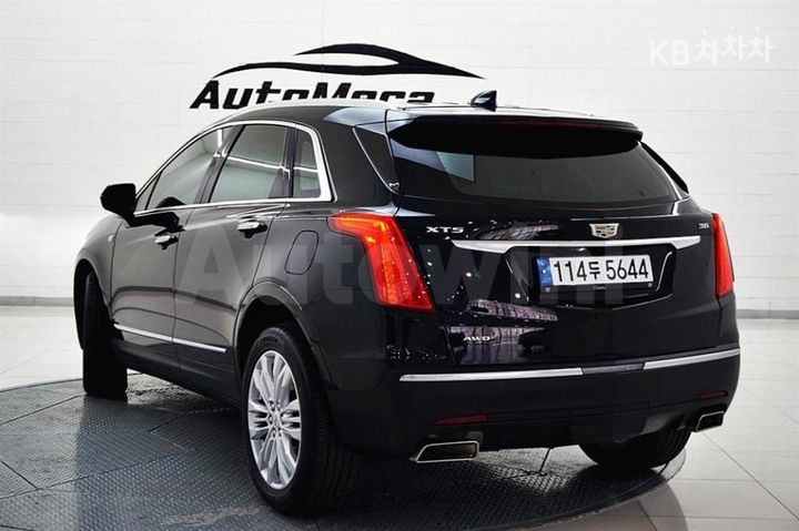 Cadillac XT5 2019 — 3