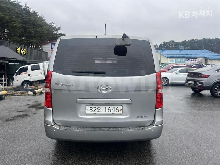 Hyundai Starex 2016 — 5