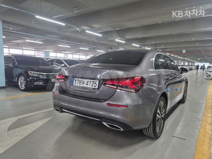 Mercedes Benz A Class 2021 — 3