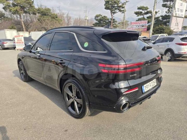 Genesis GV70 2023 — 5