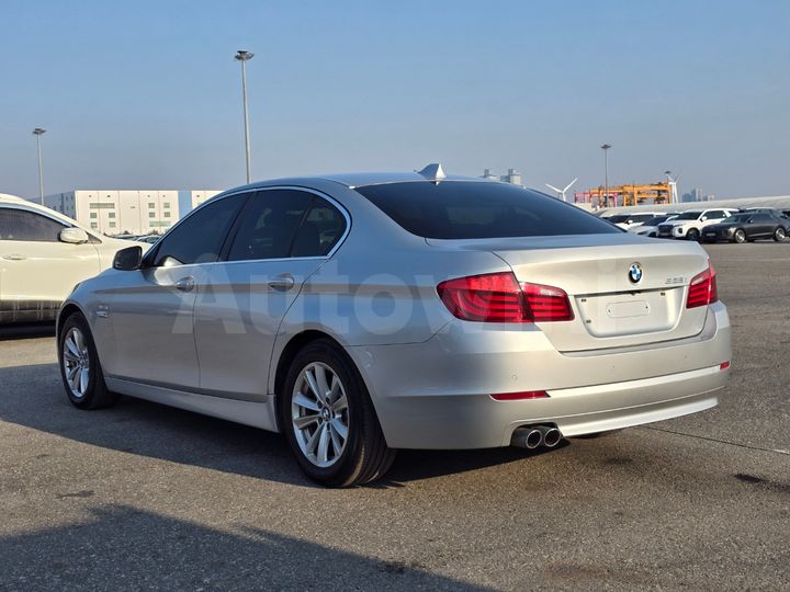 BMW 5 Series 2011 — 4