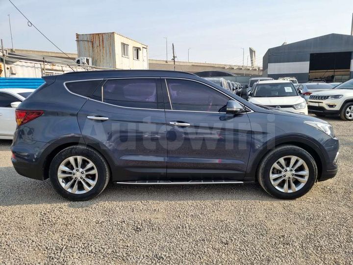 Hyundai SantaFe 2016 — 5