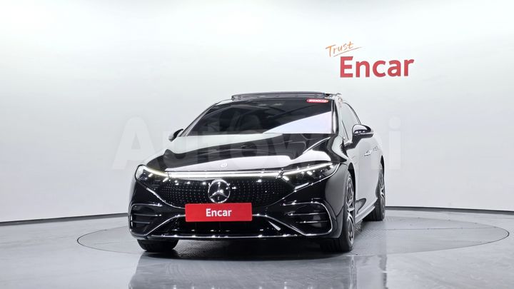 Mercedes Benz EQS 2022 — 3