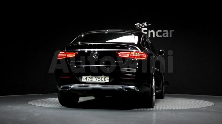 Mercedes Benz GLE Class 2017 — 4