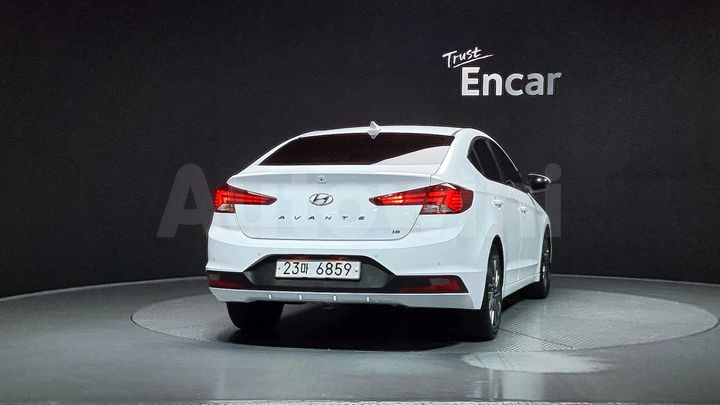 Hyundai Avante 2019 — 4