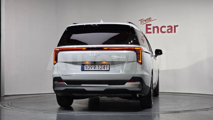 Kia Carnival 2024 — 4