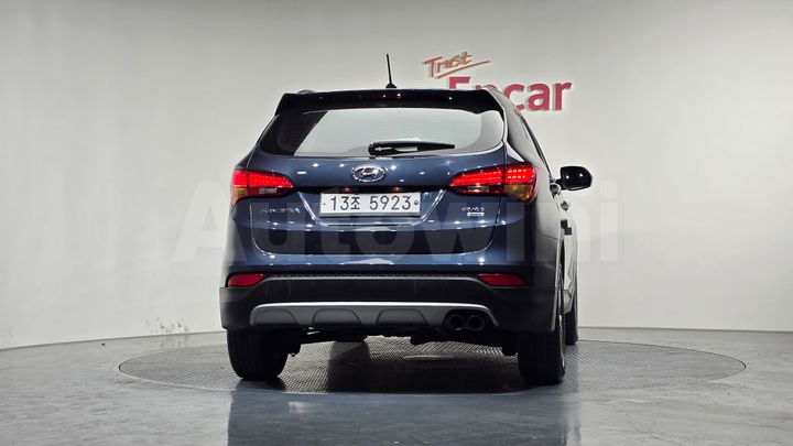 Hyundai SantaFe 2015 — 4