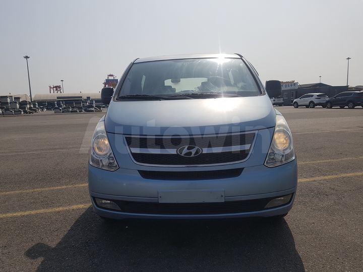 Hyundai Starex 2010 — 2