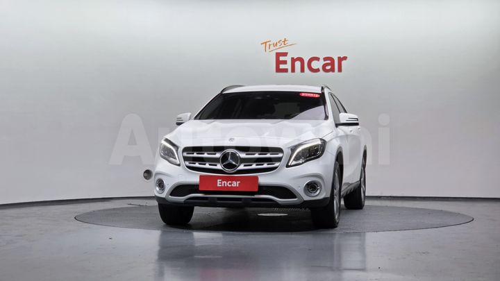 Mercedes Benz GLA Class 2019 — 2