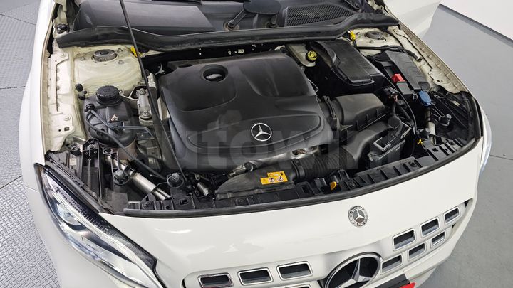 Mercedes Benz GLA Class 2019 — 5
