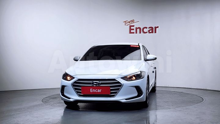 Hyundai Avante 2018 — 3