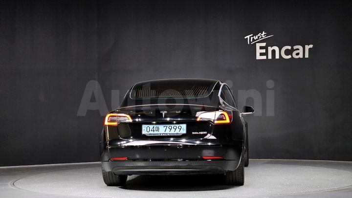 Tesla Model 3 2020 — 4