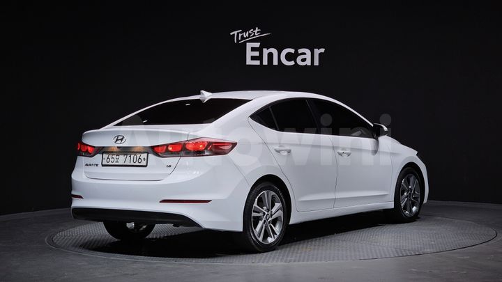 Hyundai Avante 2018 — 2