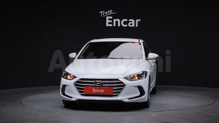 Hyundai Avante 2018 — 3