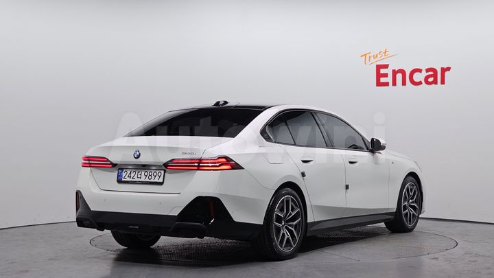 BMW 5 Series 2024 — 2