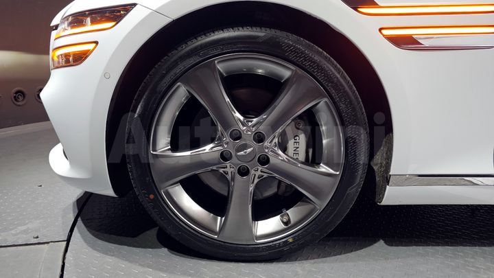 Genesis G80 2023 — 5