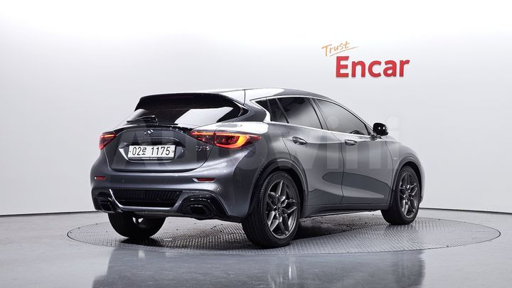 Infiniti Q 2017 — 2