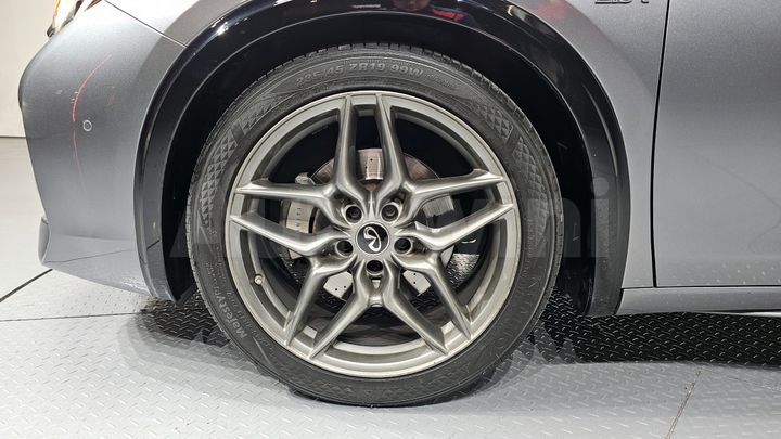 Infiniti Q 2017 — 5