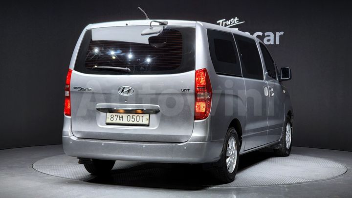 Hyundai Starex 2021 — 2
