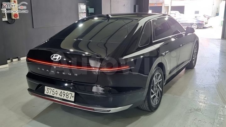 Hyundai Grandeur 2023 — 2