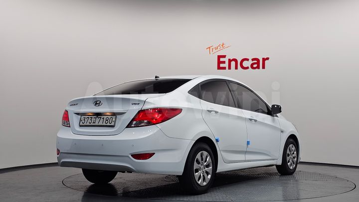 Hyundai Accent 2017 — 2