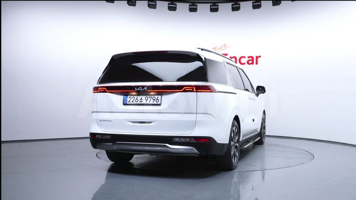 Kia Carnival 2022 — 4