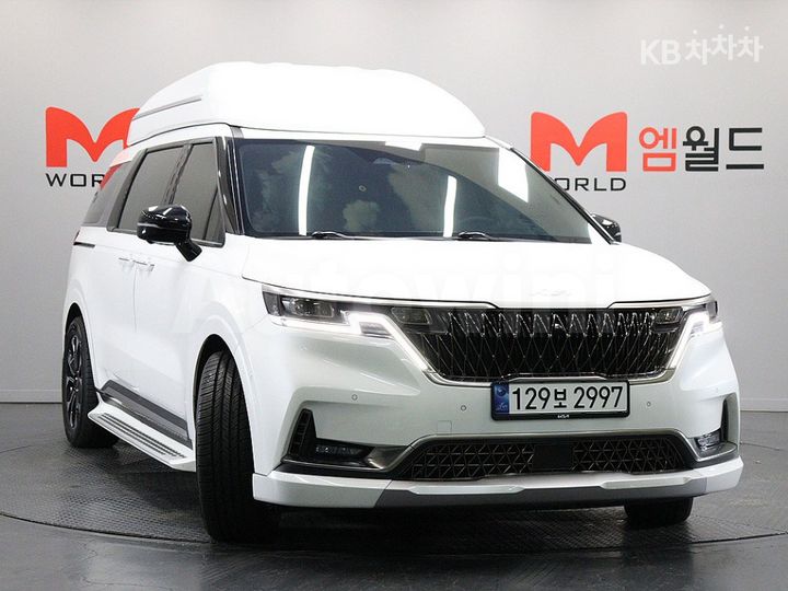 Kia Carnival 2023 — 2