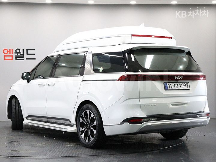 Kia Carnival 2023 — 4