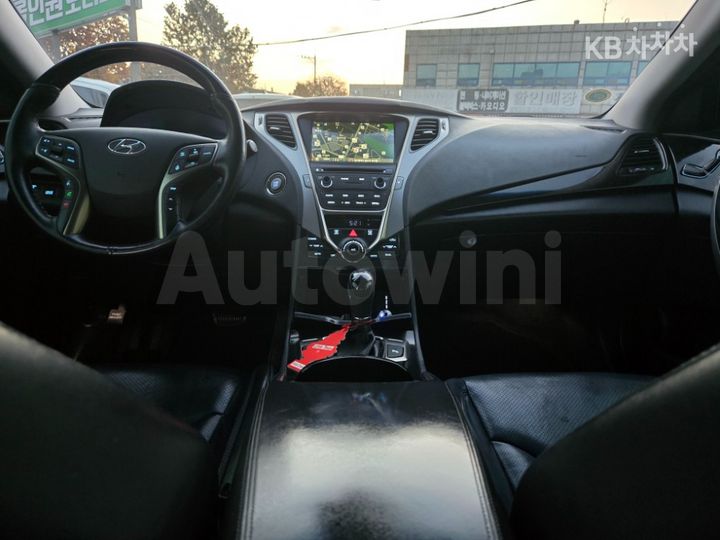 Hyundai Grandeur 2014 — 2