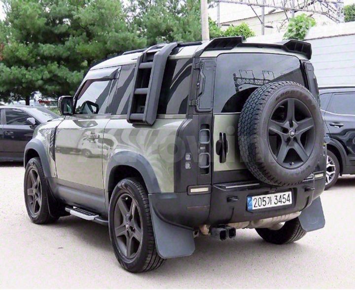 Land Rover Defender 2022 — 3