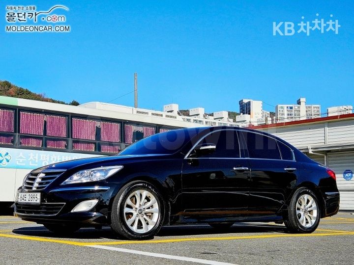Hyundai Genesis 2012 — 3