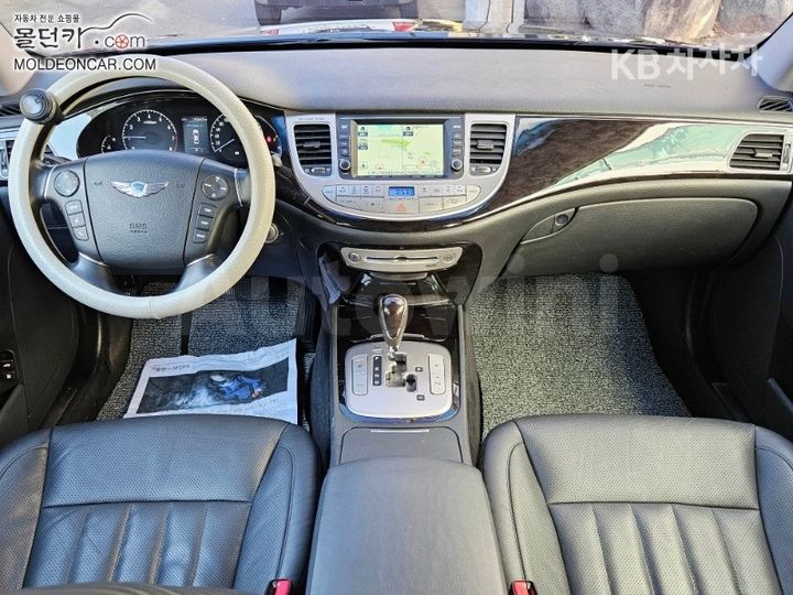 Hyundai Genesis 2012 — 5