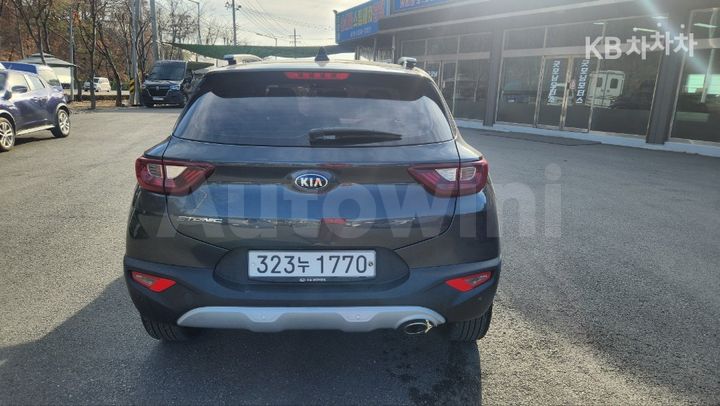 Kia Stonic 2020 — 3