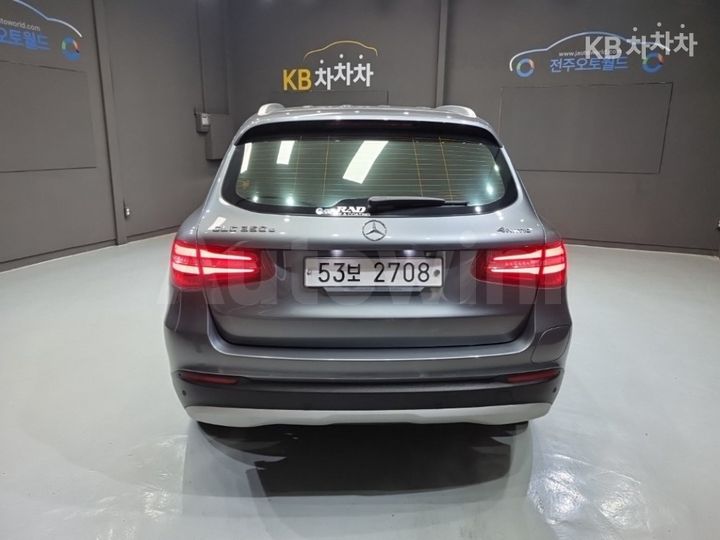 Mercedes Benz GLC Class 2019 — 3