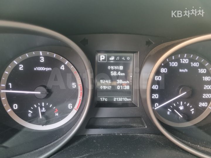 Hyundai SantaFe 2016 — 5