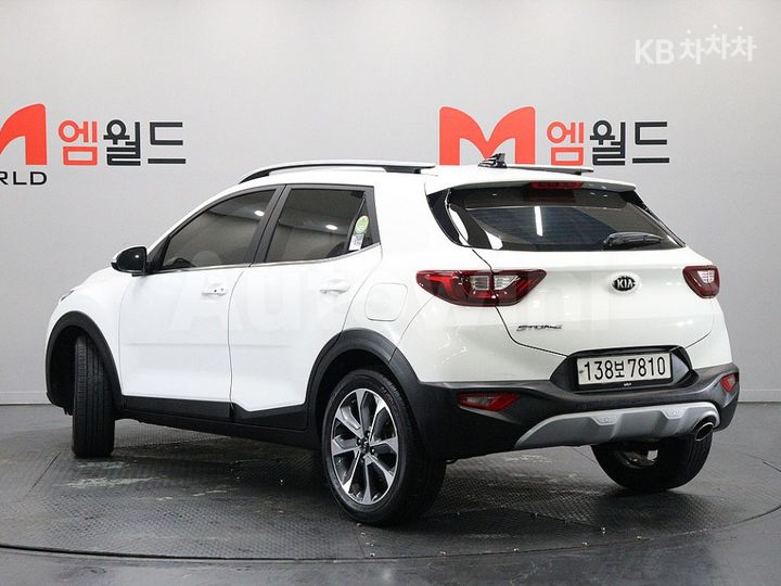 Kia Stonic 2020 — 4