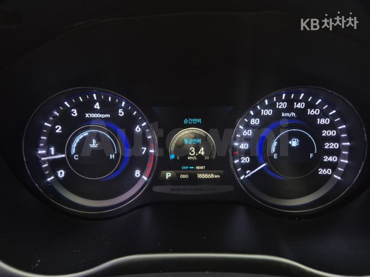 Hyundai Grandeur 2012 — 5