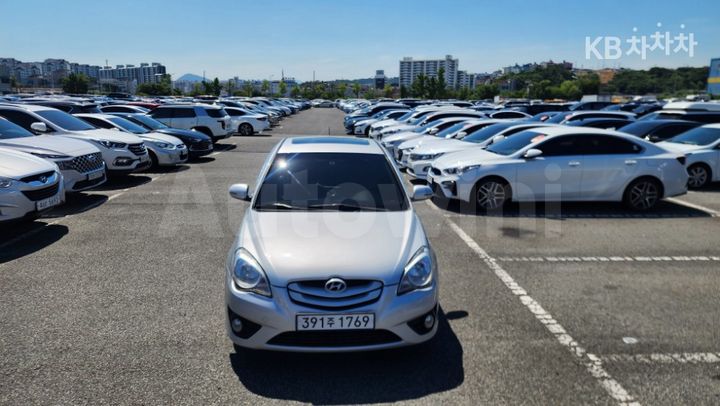 Hyundai Verna