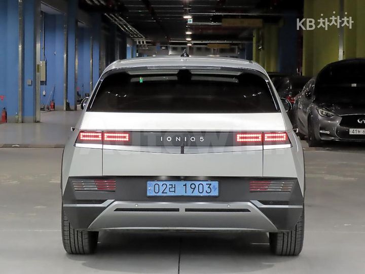 Hyundai Ioniq5 2022 — 3