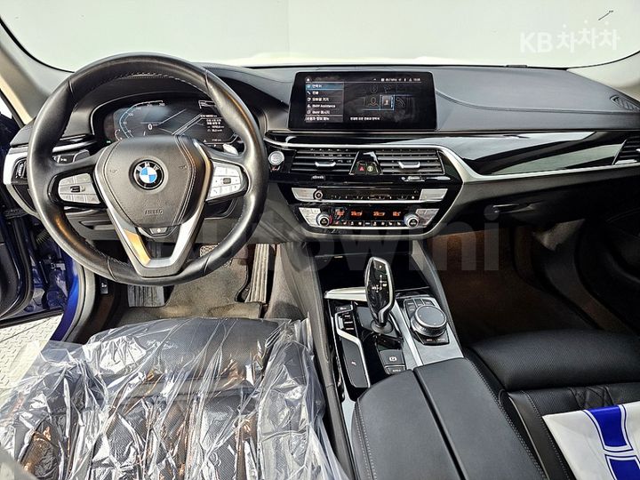 BMW 5 Series 2020 — 5