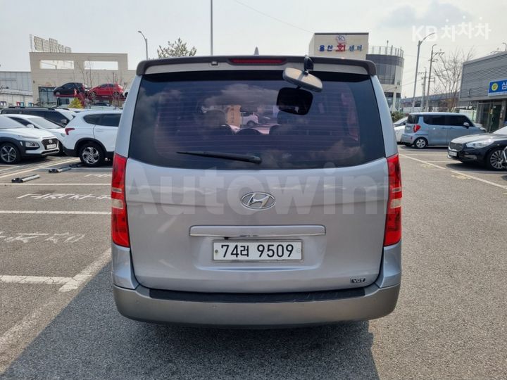 Hyundai Starex 2012 — 3