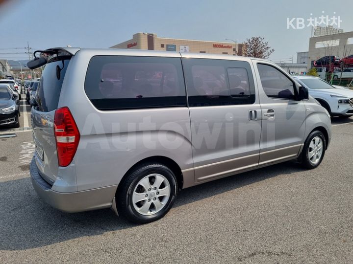 Hyundai Starex 2012 — 4