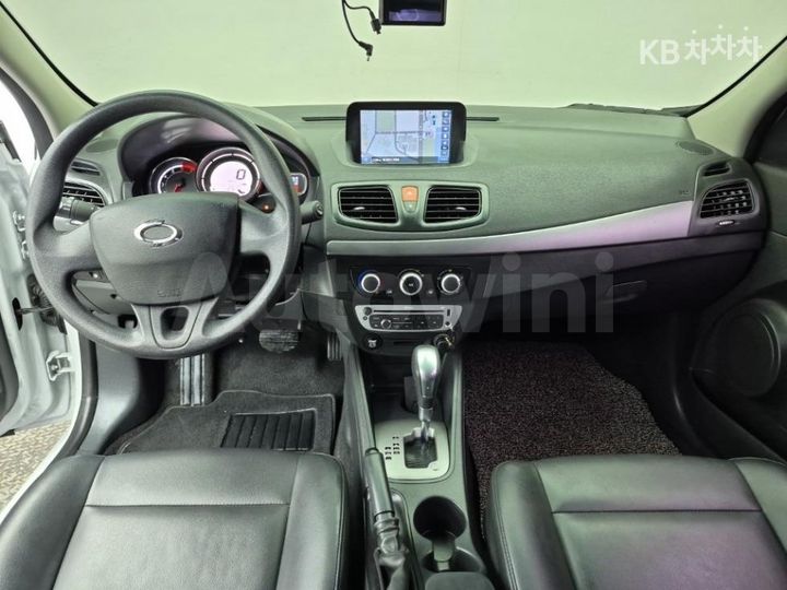 Renault SM3 2019 — 5