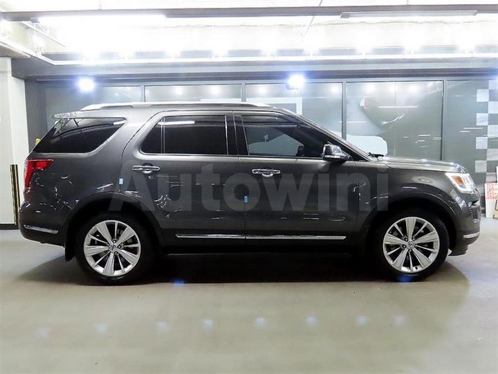 Ford Explorer 2019 — 3
