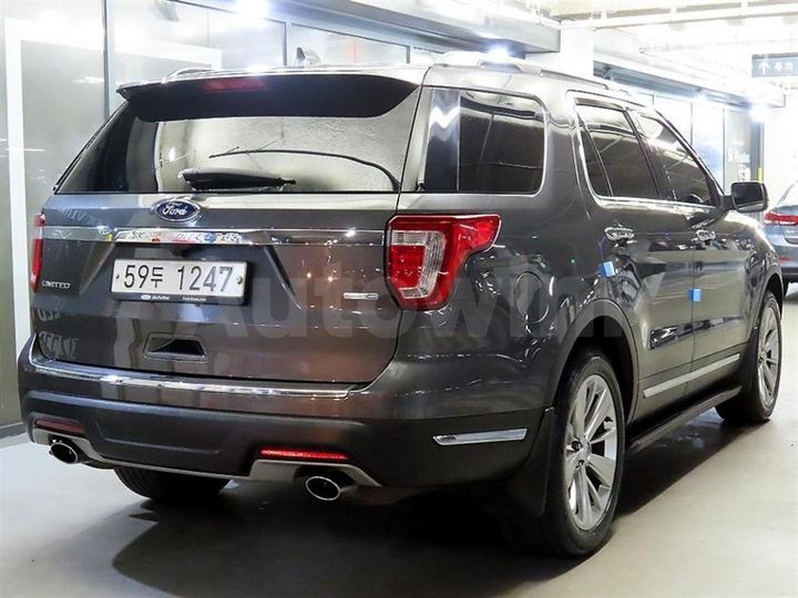Ford Explorer 2019 — 4